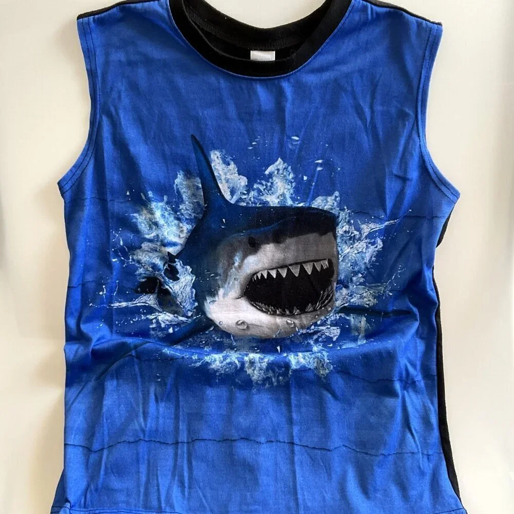 SHARK PAJAMAS LOUNGWEAR SHORTS AND SHIRT